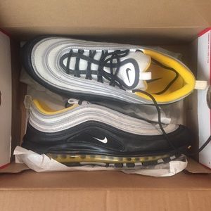 Nike Air Max 97’s men’s size 12.